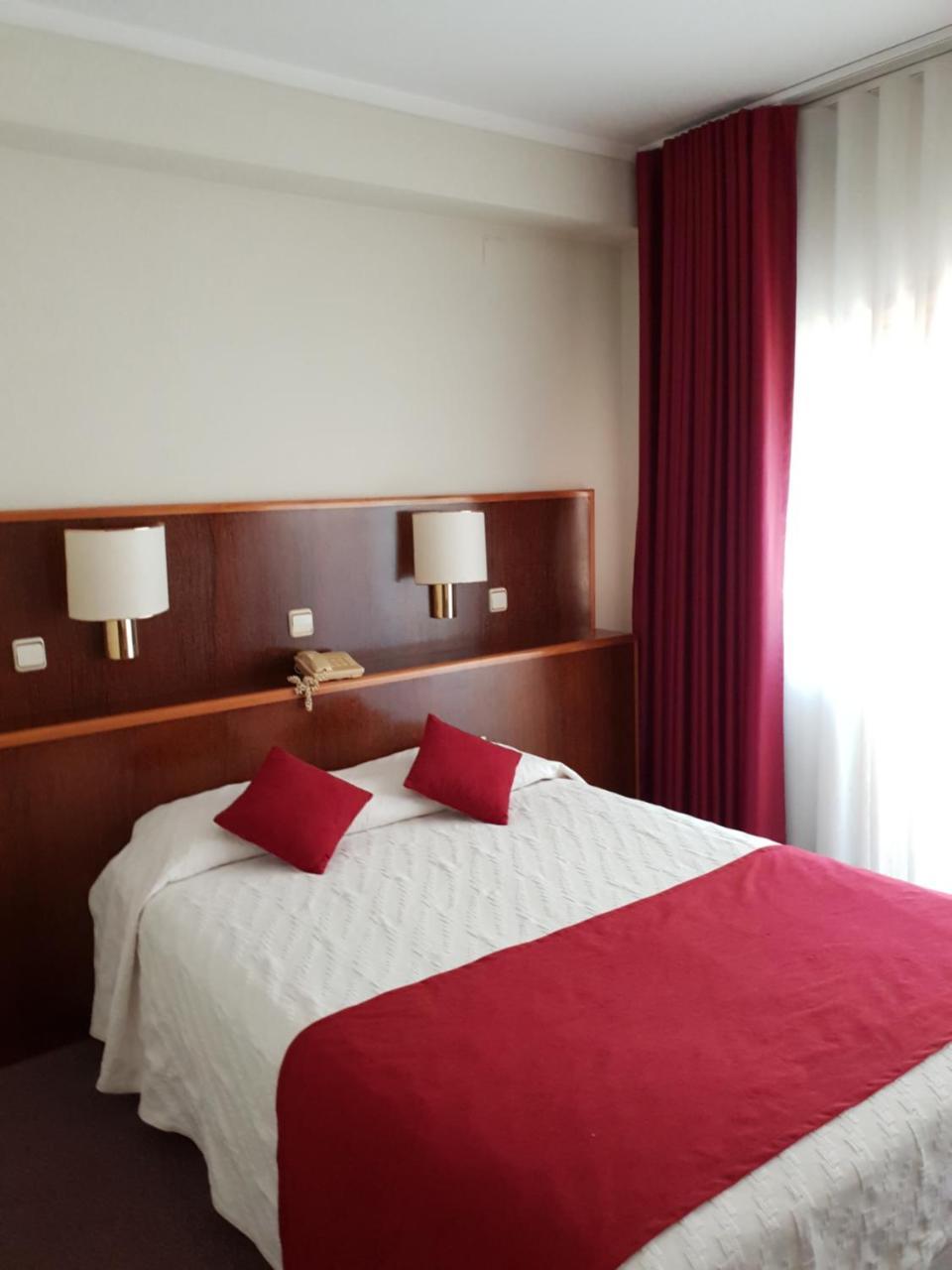 Luso Brasileiro Hotel Povoa de Varzim Bagian luar foto