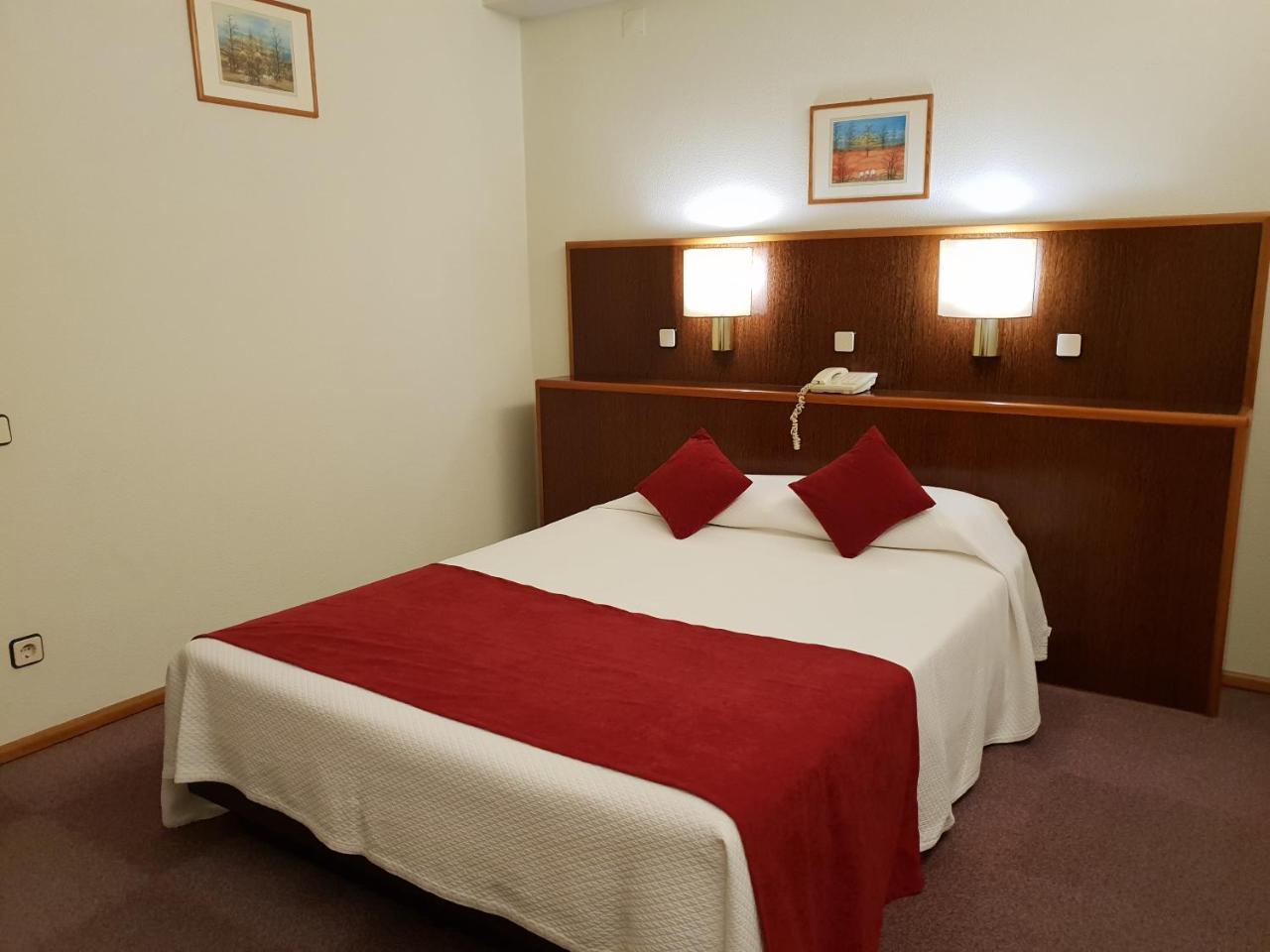 Luso Brasileiro Hotel Povoa de Varzim Bagian luar foto